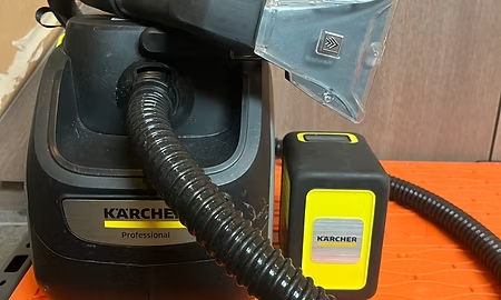 Professionele apparatuur voor dieptereiniging van zetels